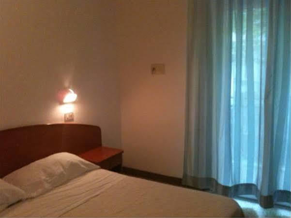 Hotel TV Rimini Exterior foto